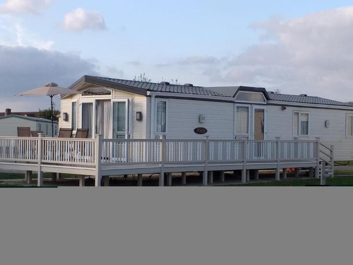 6 Berth Deluxe Ml7 On The Golden Palm Hotel แชเปิลเซนต์เลนเนิร์ดส์ ภายนอก รูปภาพ
