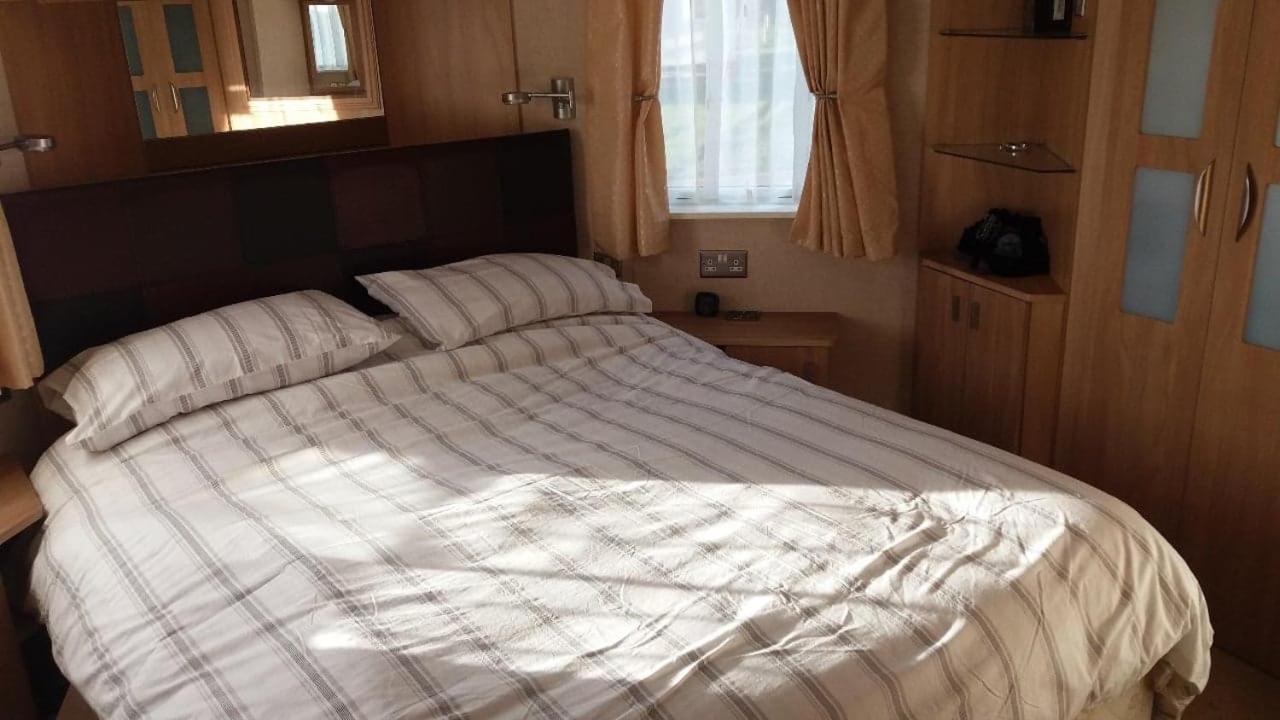 6 Berth Deluxe Ml7 On The Golden Palm Hotel แชเปิลเซนต์เลนเนิร์ดส์ ภายนอก รูปภาพ
