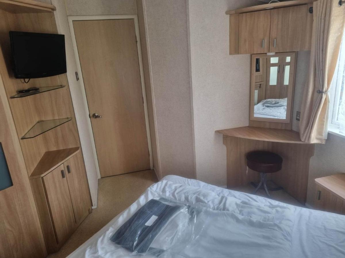 6 Berth Deluxe Ml7 On The Golden Palm Hotel แชเปิลเซนต์เลนเนิร์ดส์ ภายนอก รูปภาพ